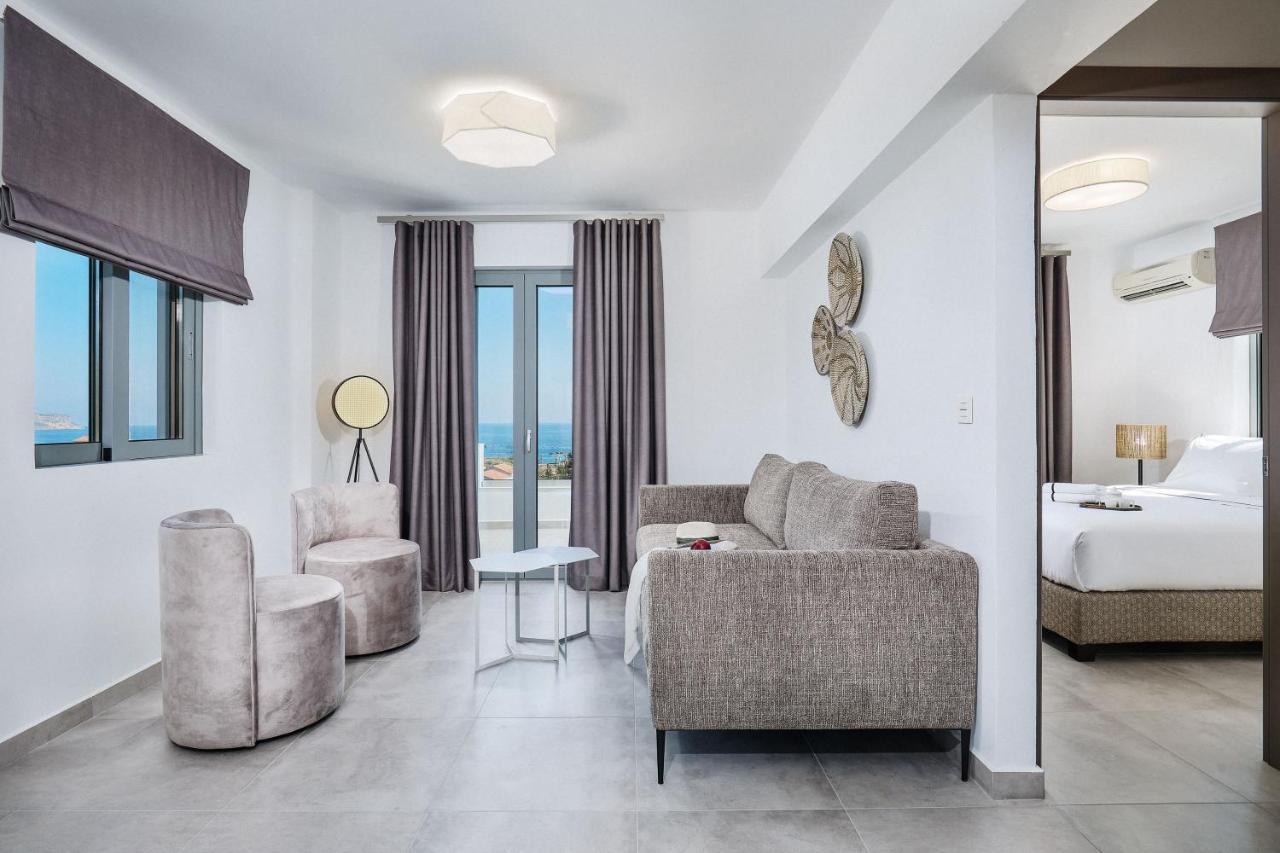 Quattro Suites โมเน็มวาซี ภายนอก รูปภาพ